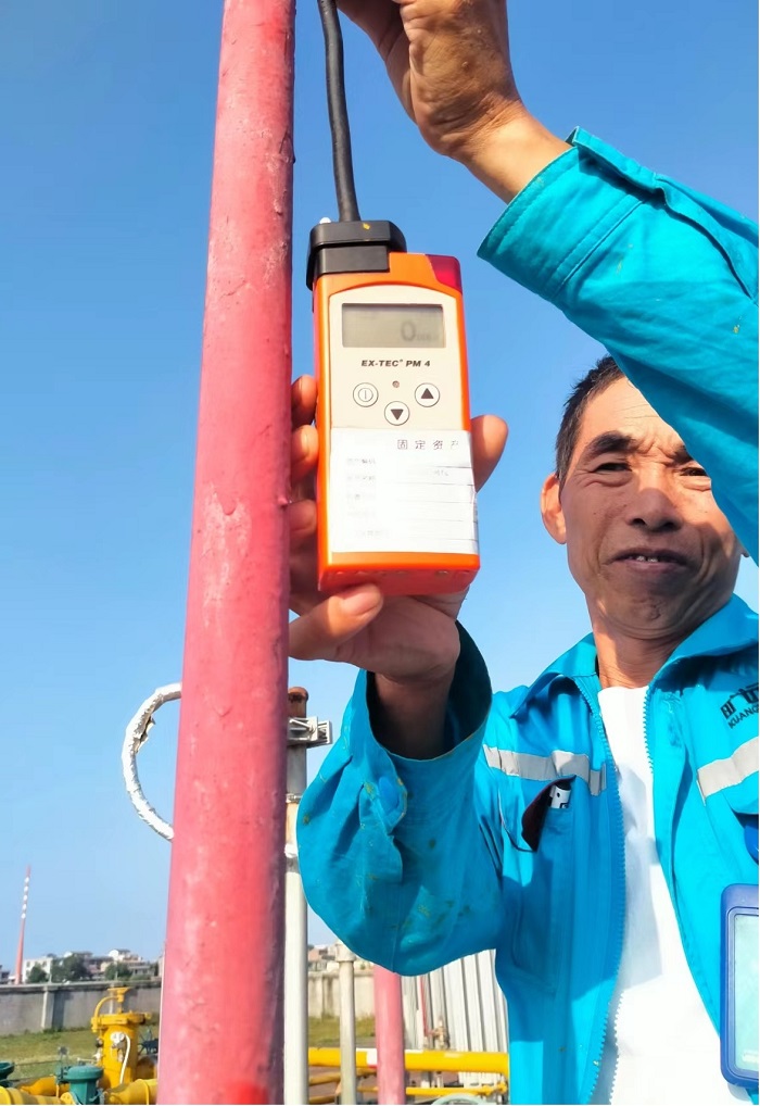 F:\yf\官網(wǎng)oa推文及圖片年‚209\20221019通力協(xié)作攻克難關記荔園調壓站技術改造作業(yè)通力協(xié)作攻克難關記荔園調壓站技術改造作業(yè).jpg