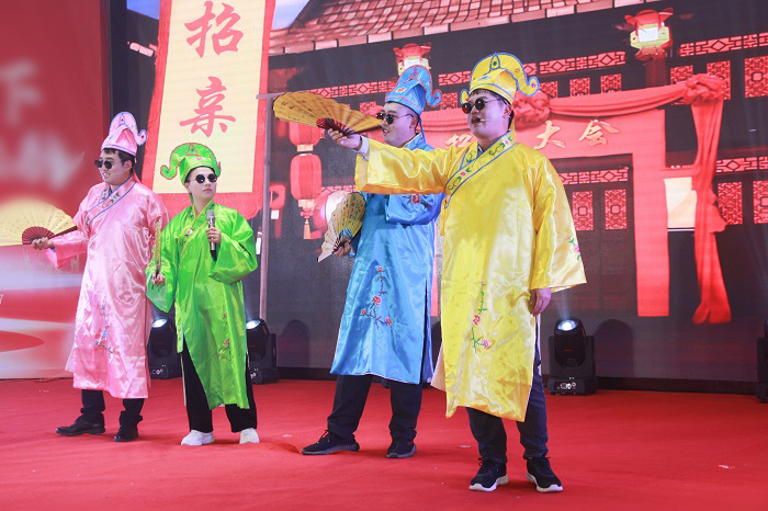 L:\企劃內(nèi)容整理\曠遠(yuǎn)歷年照片（附稿件）對(duì)內(nèi)照片（活動(dòng)、培訓(xùn)、事件）\2024年‚4.01（年會(huì)）\新聞稿新聞小p圖.jpg